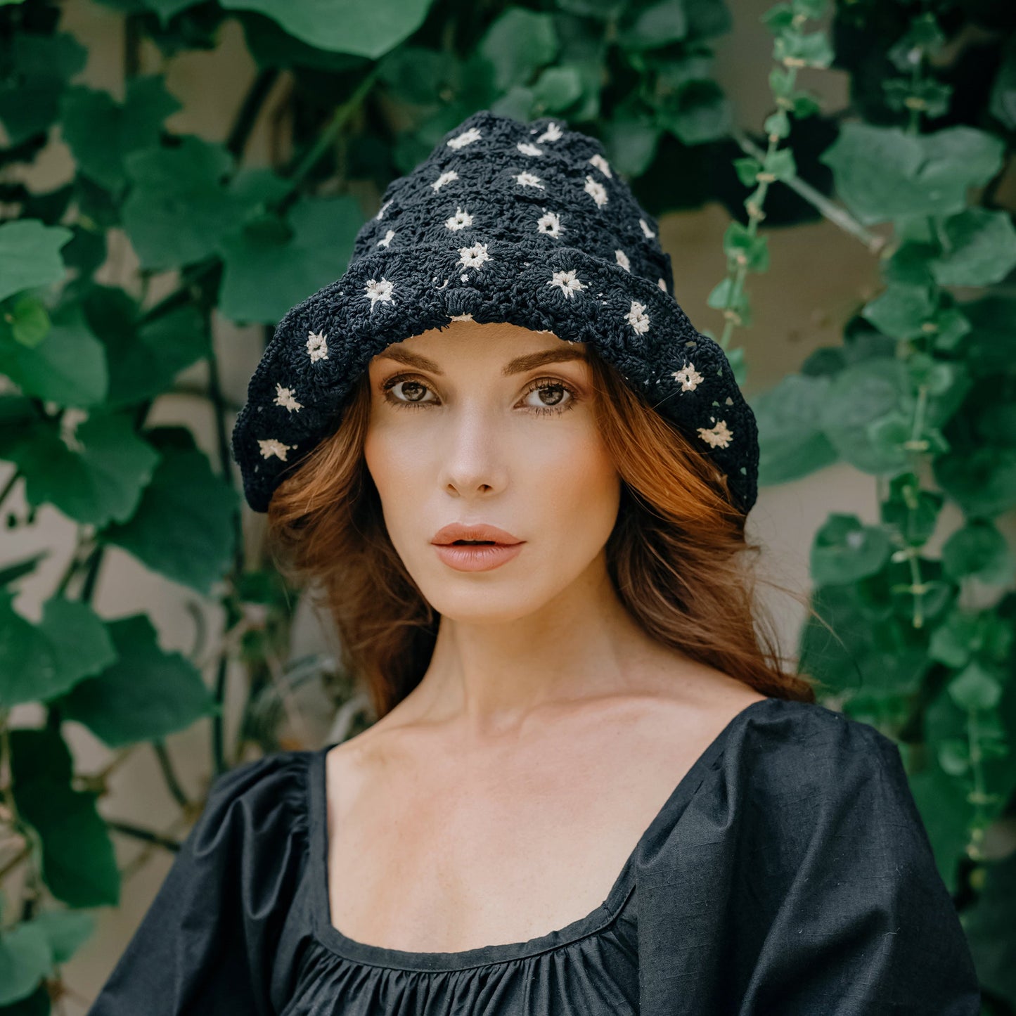 Flora Crochet Hat In Black